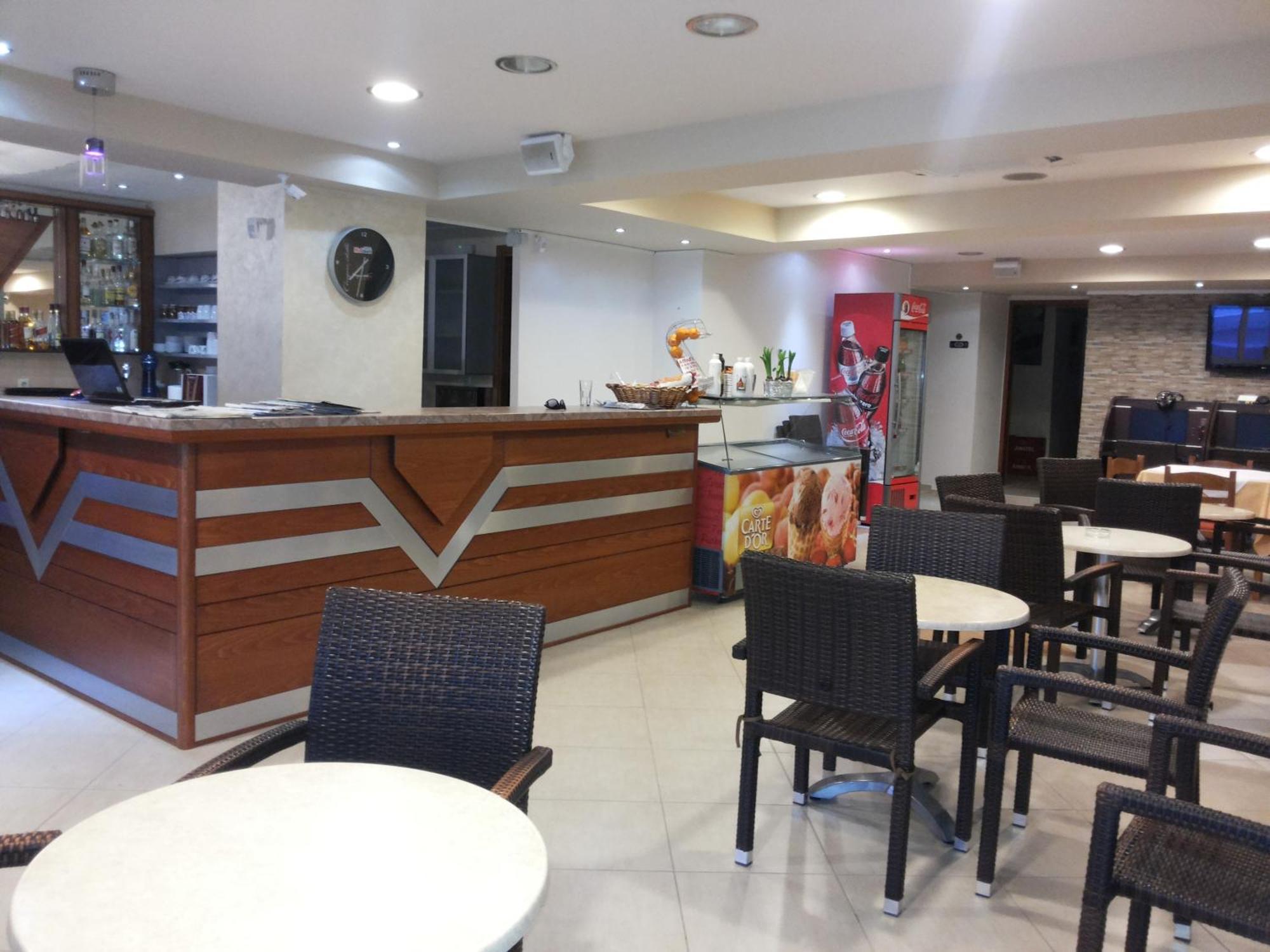 San Georgio Hotel Tsoútsouros Extérieur photo