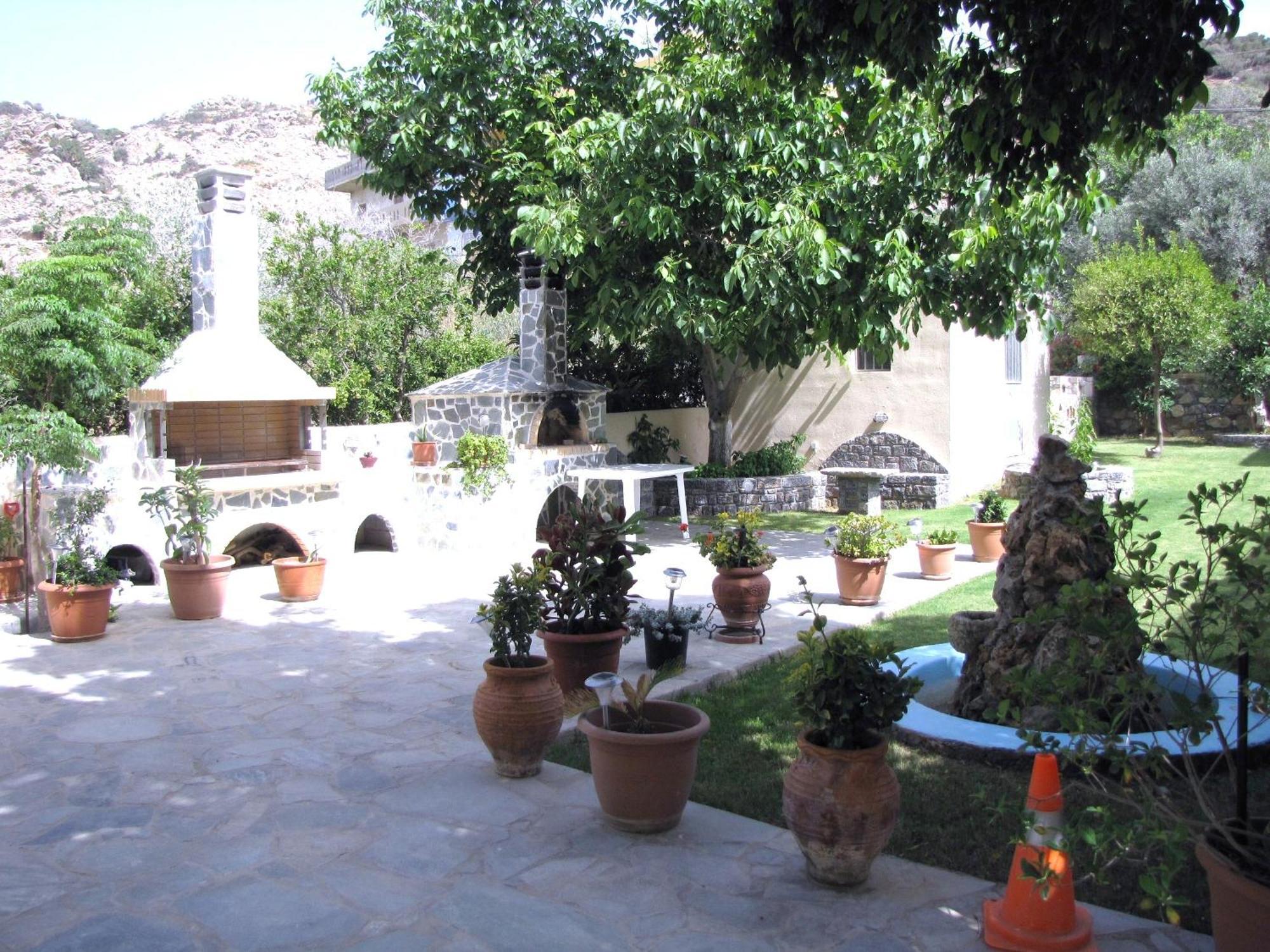 San Georgio Hotel Tsoútsouros Extérieur photo